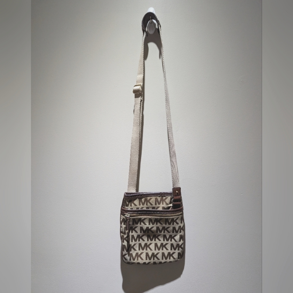 Michael Kors Cross Body Bag